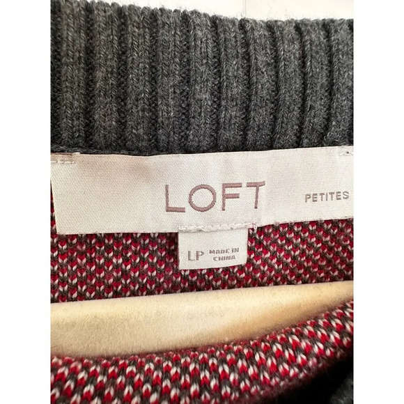 Loft Petite Women's Heart Patterned Sweater - Size LP - Picture 2 of 4